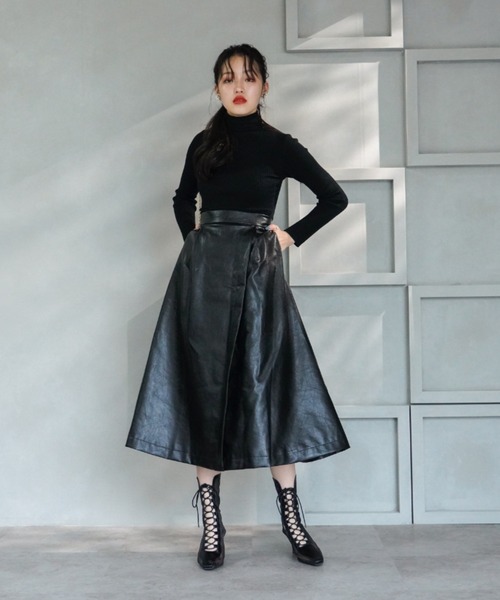 VIVIAN（ヴィヴィアン）の「スクエアトゥチュールレースアップブーツ ZOZOTOWN限定商品（ブーツ・レディース・ブラック/ピンクベージュ/ベージュ・L/S/M/LL）」の7枚目の写真