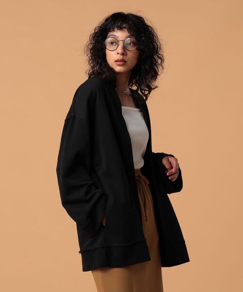 FEELING MADE（フィーリングメイド）の「FEELING MADE エアリースウェット カーディガン（カーディガン/ボレロ・レディース・ライトグレー/ブラック/ダークブラウン・MEDIUM/LARGE）」の4枚目の写真