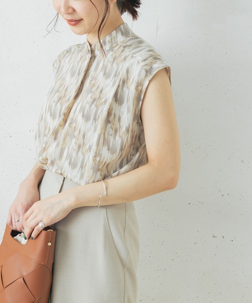 URBAN RESEARCH ROSSO WOMEN（アーバンリサーチ　ロッソ）の「マーブルプリントブラウス（シャツ/ブラウス・レディース・ベージュ/ブルー・FREE）」の7枚目の写真