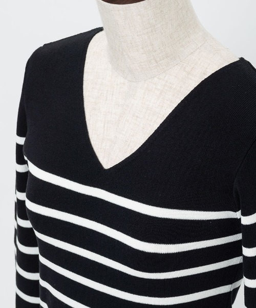 美品♡ジェンヌ オーガニックコットン Vネックボーダーニット ブラック M オーガニックコットン JENNE Vネックボーダーニット（ニット/セーター