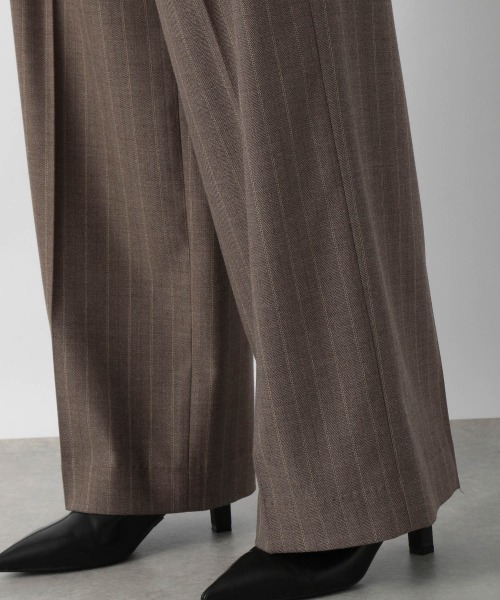 LOWRYS FARM（ローリーズファーム）の「ハイウエストワイドパンツ　214873（デニムパンツ・レディース・ブラウン/グレー・LARGE/MEDIUM）」の11枚目の写真