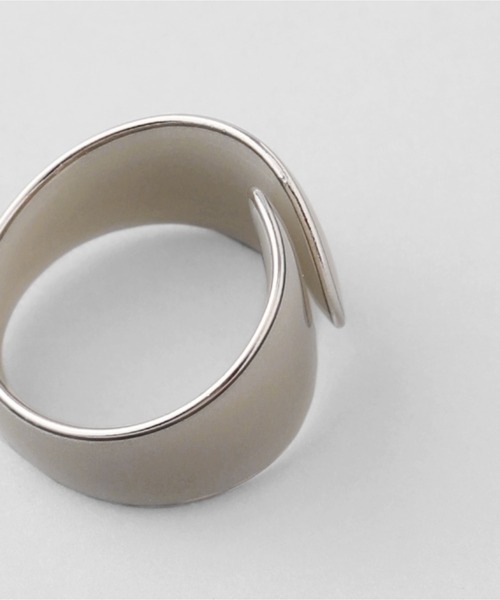 ANEMONE（アネモネ）の「シックカラーボリュームリング（リング・レディース・ブルー/ライトグレー/パープル・FREE）」の7枚目の写真