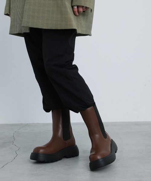 select MOCA（セレクトモカ）の「【サイズ展開あり】サイドゴアブーツ（ブーツ・レディース・ブラック/ブラウン/アイボリー・SMALL/MEDIUM/LARGE）」の6枚目の写真