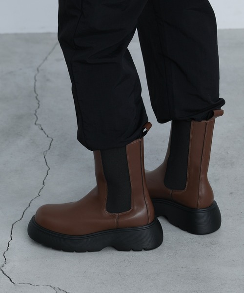 select MOCA（セレクトモカ）の「【サイズ展開あり】サイドゴアブーツ（ブーツ・レディース・ブラック/ブラウン/アイボリー・SMALL/MEDIUM/LARGE）」の4枚目の写真