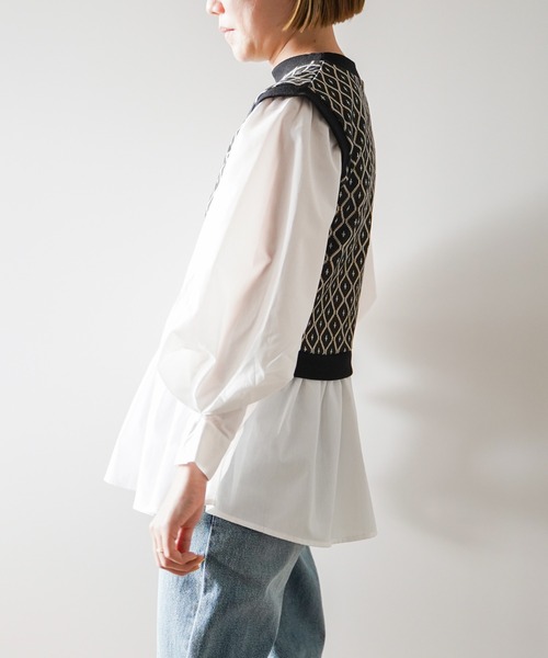 VENCEEXCHANGE（ヴァンスエクスチェンジ）の「幾何学ドッキングボリューム袖シャツ　フェイクレイヤード/時短アイテム/（シャツ/ブラウス・レディース・ブラック/ベージュ・M）」の15枚目の写真