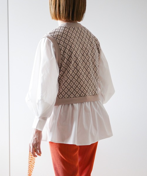 VENCEEXCHANGE（ヴァンスエクスチェンジ）の「幾何学ドッキングボリューム袖シャツ　フェイクレイヤード/時短アイテム/（シャツ/ブラウス・レディース・ブラック/ベージュ・M）」の20枚目の写真
