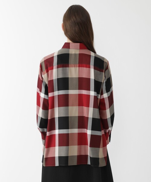 BLUE LABEL CRESTBRIDGE（ブルーレーベルクレストブリッジ）の