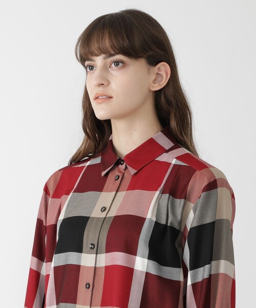 BLUE LABEL CRESTBRIDGE（ブルーレーベルクレストブリッジ）の