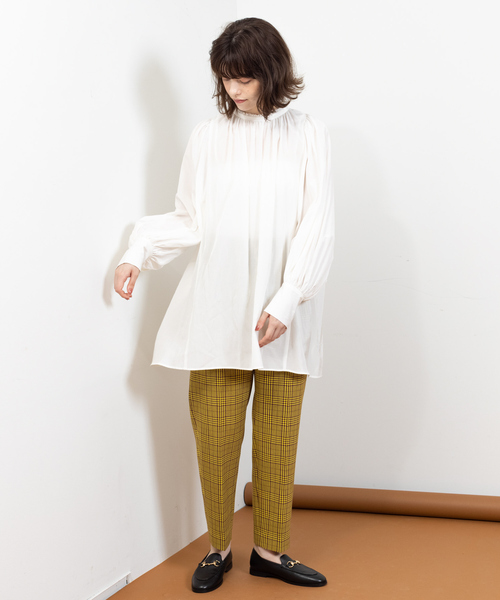 Rouge vif(ルージュヴィフ)の「バックデザインブラウス(シャツ/ブラウス・レディース・ホワイト/ブラック/サックスブルー/ピンク・フリー)」の16枚目の写真