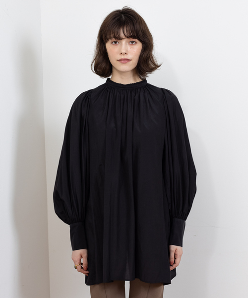 Rouge vif(ルージュヴィフ)の「バックデザインブラウス(シャツ/ブラウス・レディース・ホワイト/ブラック/サックスブルー/ピンク・フリー)」の9枚目の写真