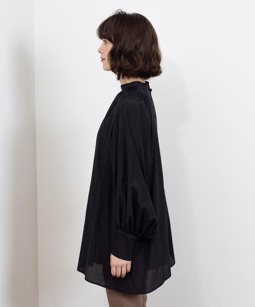 Rouge vif(ルージュヴィフ)の「バックデザインブラウス(シャツ/ブラウス・レディース・ホワイト/ブラック/サックスブルー/ピンク・フリー)」の7枚目の写真