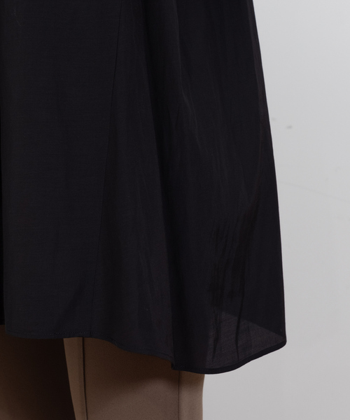 Rouge vif(ルージュヴィフ)の「バックデザインブラウス(シャツ/ブラウス・レディース・ホワイト/ブラック/サックスブルー/ピンク・フリー)」の10枚目の写真