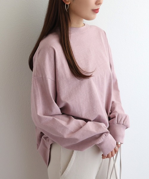 andme（アンドミー）の「ピグメント加工長袖2wayヘンリーネックTシャツ（Tシャツ/カットソー・レディース・ラベンダー/ブルー/オフホワイト/グレイッシュベージュ/スミクロ/ピンク/ネイビー・M）」の9枚目の写真