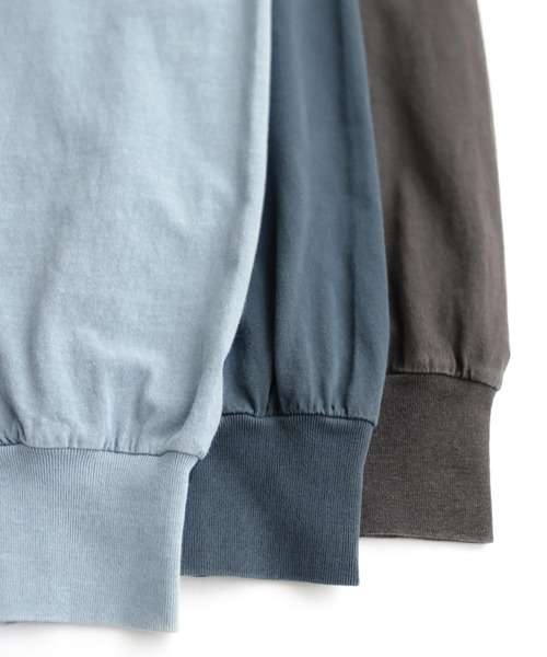 andme（アンドミー）の「ピグメント加工長袖2wayヘンリーネックTシャツ（Tシャツ/カットソー・レディース・ラベンダー/ブルー/オフホワイト/グレイッシュベージュ/スミクロ/ピンク/ネイビー・M）」の14枚目の写真