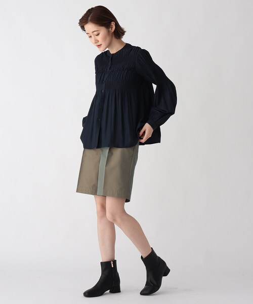 AG by aquagirl（エージーバイアクアガール）の「◆マジョリカプリーツバンドカラーブラウス【WEB限定サイズ】（シャツ/ブラウス・レディース・ホワイト系/ネイビー・36/38/40）」の14枚目の写真