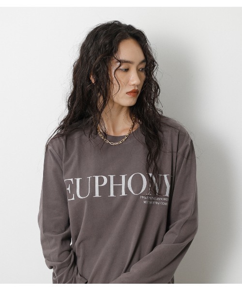 crie conforto(クリーコンフォルト)の「EUPHONY ロゴロンT(Tシャツ/カットソー・レディース・ブラック/ベージュ/グリーン・SMALL/MEDIUM)」の7枚目の写真
