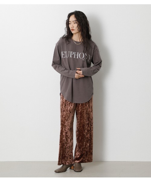 crie conforto(クリーコンフォルト)の「EUPHONY ロゴロンT(Tシャツ/カットソー・レディース・ブラック/ベージュ/グリーン・SMALL/MEDIUM)」の22枚目の写真