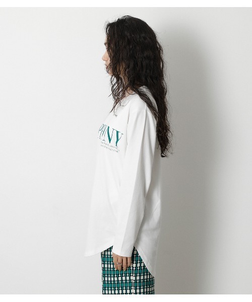 crie conforto(クリーコンフォルト)の「EUPHONY ロゴロンT(Tシャツ/カットソー・レディース・ブラック/ベージュ/グリーン・SMALL/MEDIUM)」の18枚目の写真