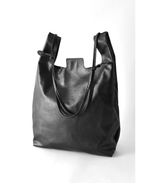 DEVICE+(デバイスプラス)の「DEVICE+ フェイクレザー シンプル ショッパー トート ショルダーバッグ(ショルダーバッグ・レディース・ブラック・FREE)」の17枚目の写真