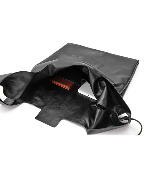 DEVICE+(デバイスプラス)の「DEVICE+ フェイクレザー シンプル ショッパー トート ショルダーバッグ(ショルダーバッグ・レディース・ブラック・FREE)」の14枚目の写真