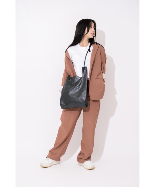 DEVICE+(デバイスプラス)の「DEVICE+ フェイクレザー シンプル ショッパー トート ショルダーバッグ(ショルダーバッグ・レディース・ブラック・FREE)」の11枚目の写真