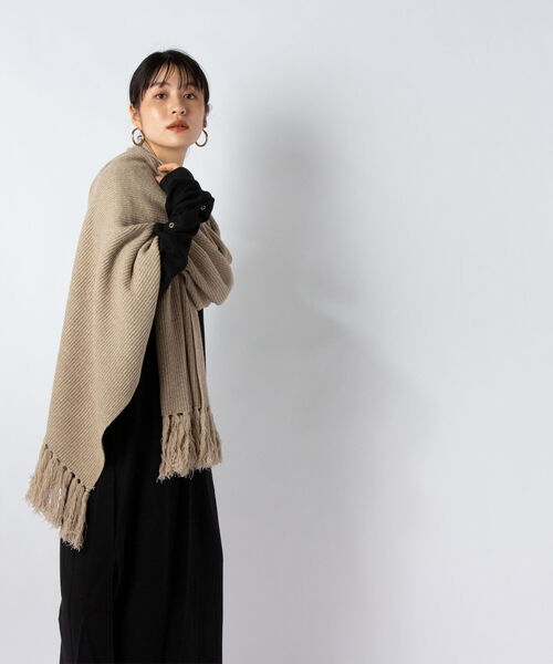 NOLLEY’S(ノーリーズ)の「【THROW/ スロー】SILK NEP KNIT MUFFLER(マフラー・レディース・ベージュ・FREE)」の2枚目の写真