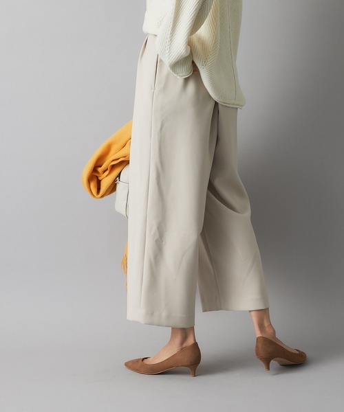 RIVE DROITE(リヴドロワ)の「細見えもキレイ見えも叶う センタープレスクロップドパンツ(その他パンツ・レディース・ブラック/ベージュ・38/36)」の5枚目の写真