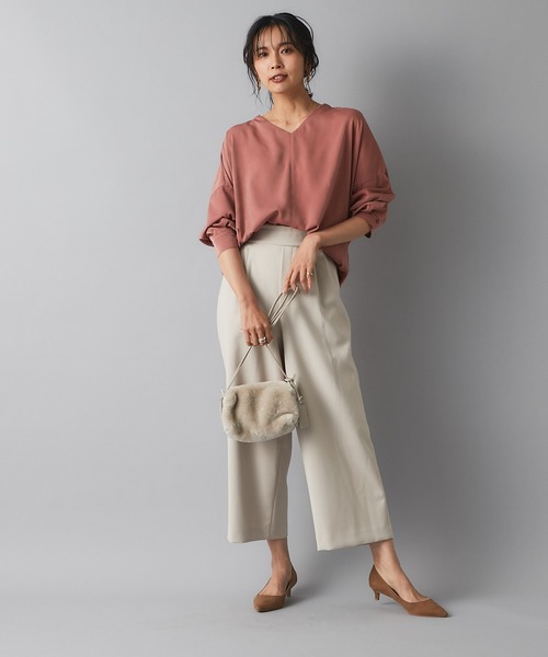 RIVE DROITE(リヴドロワ)の「細見えもキレイ見えも叶う センタープレスクロップドパンツ(その他パンツ・レディース・ブラック/ベージュ・38/36)」の10枚目の写真