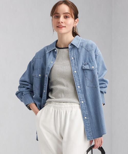 Wrangler(ラングラー)の「【別注】<Wrangler (ラングラー)> ウェスタン デニム シャツ(シャツ/ブラウス・レディース・ライトブルー/コバルトブルー・FREE)」の2枚目の写真