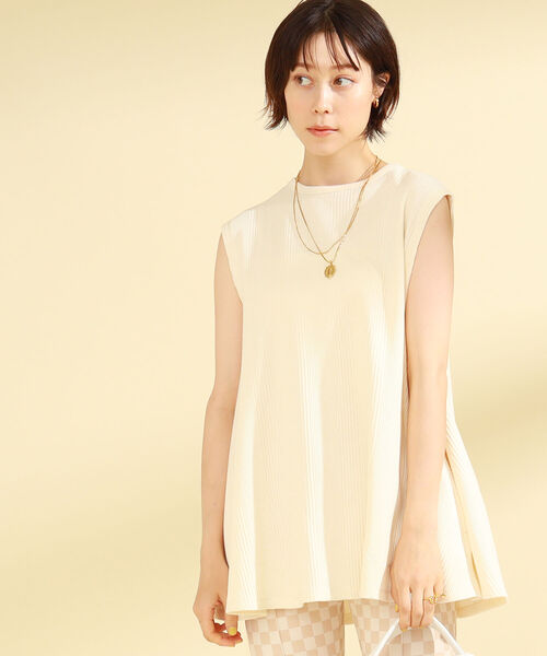 Champion(チャンピオン)の「Champion × Ray BEAMS / 別注 ノースリーブ トップス(Tシャツ/カットソー・レディース・ホワイト/ブラック/オリーブ・MEDIUM)」の15枚目の写真