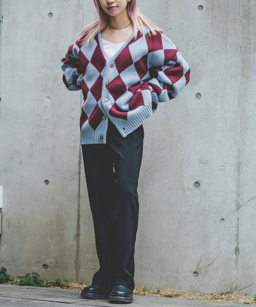 Oriens JOURNAL STANDARD（オリエンス ジャーナルスタンダード）の「ダイヤモンドニットカーディガン（カーディガン/ボレロ・レディース・ブラック/ナチュラル/ブルー・MEDIUM/LARGE）」の9枚目の写真