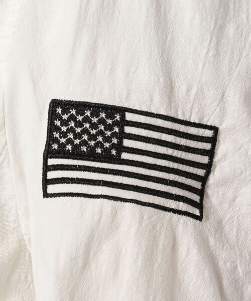 AVIREX（アヴィレックス）の「DECORATION CORD MOUNTAIN JACKET/ デコレーションコード マウンテンジャケット（マウンテンパーカー・レディース・ホワイト/オリーブ/ブラック系その他・SMALL/MEDIUM）」の11枚目の写真