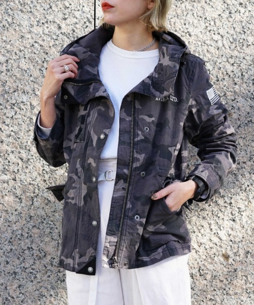 AVIREX（アヴィレックス）の「DECORATION CORD MOUNTAIN JACKET/ デコレーションコード マウンテンジャケット（マウンテンパーカー・レディース・ホワイト/オリーブ/ブラック系その他・SMALL/MEDIUM）」の3枚目の写真