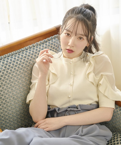 TITTY&CO.（ティティーアンドコー）の「【TITTY&CO.】ボリューム袖ニットカーデトップス（カーディガン/ボレロ・レディース・アイボリー/ブラック・FREE）」の7枚目の写真