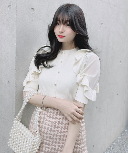 TITTY&CO.（ティティーアンドコー）の「【TITTY&CO.】ボリューム袖ニットカーデトップス（カーディガン/ボレロ・レディース・アイボリー/ブラック・FREE）」の14枚目の写真