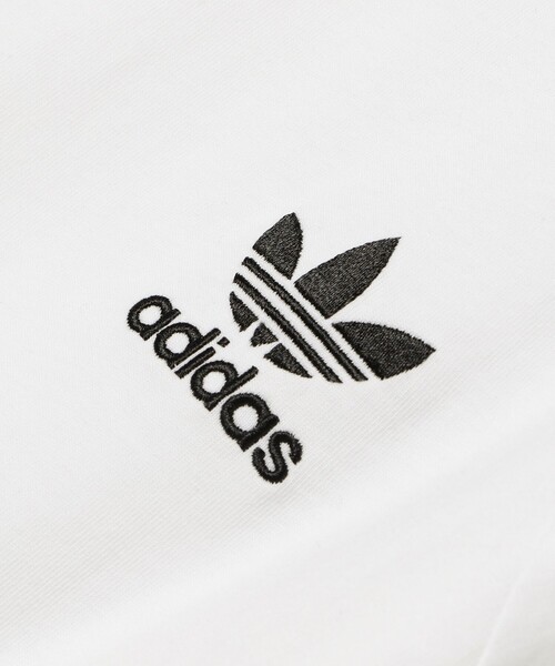BEAMS(ビームス)の「adidas / Classic 3Stripe Long Sleeve T-shirt(Tシャツ/カットソー・メンズ・ブラック/ホワイト・XX-LARGE/X-LARGE/MEDIUM/LARGE)」の7枚目の写真