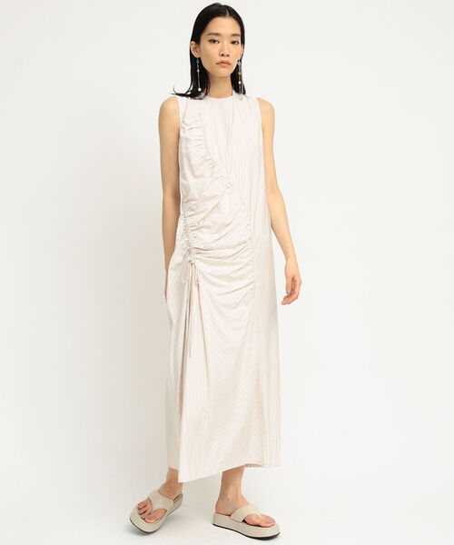 Ray BEAMS（レイビームス）の「Ray BEAMS / ストライプ アシメ ギャザー ワンピース（ワンピース・レディース・ベージュ/アイボリー・1/0）」の3枚目の写真