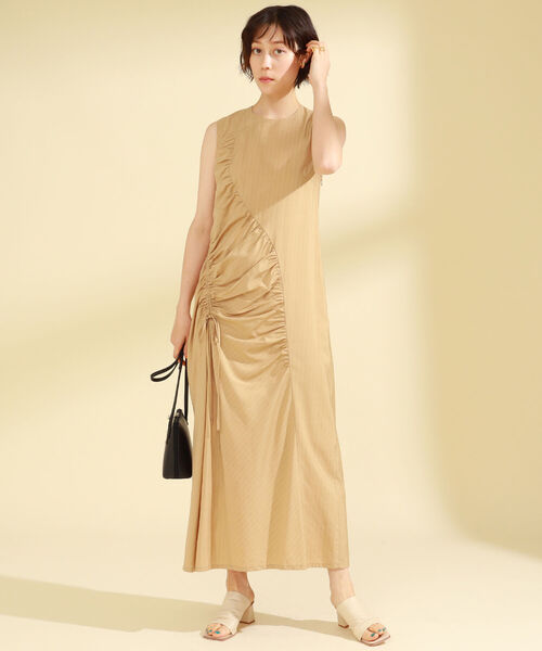 Ray BEAMS（レイビームス）の「Ray BEAMS / ストライプ アシメ ギャザー ワンピース（ワンピース・レディース・ベージュ/アイボリー・1/0）」の5枚目の写真