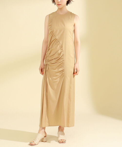 Ray BEAMS（レイビームス）の「Ray BEAMS / ストライプ アシメ ギャザー ワンピース（ワンピース・レディース・ベージュ/アイボリー・1/0）」の8枚目の写真