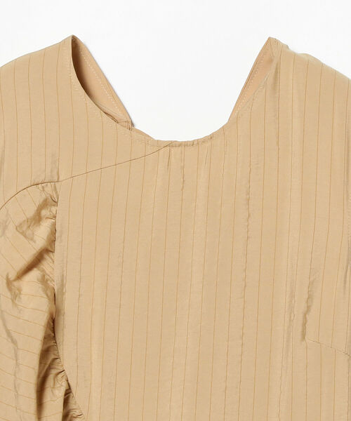 Ray BEAMS（レイビームス）の「Ray BEAMS / ストライプ アシメ ギャザー ワンピース（ワンピース・レディース・ベージュ/アイボリー・1/0）」の19枚目の写真