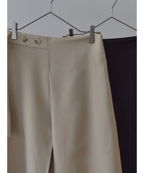 Ayla(アイラ)の「tuck design skirt(スカート・レディース・ブラック/ベージュ・FREE)」の17枚目の写真