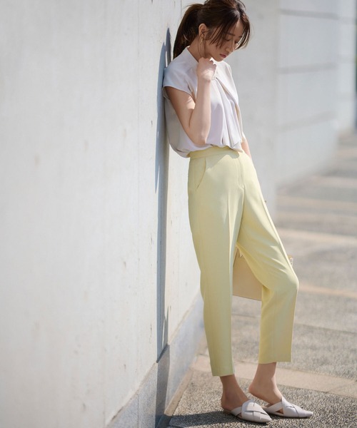 NATURAL BEAUTY BASIC（ナチュラルビューティーベーシック）の「ストレッチジョーゼットパンツ（その他パンツ・レディース・ブラック/オフホワイト/イエロー・SMALL/MEDIUM）」の3枚目の写真