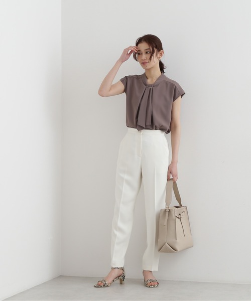 NATURAL BEAUTY BASIC（ナチュラルビューティーベーシック）の「ストレッチジョーゼットパンツ（その他パンツ・レディース・ブラック/オフホワイト/イエロー・SMALL/MEDIUM）」の16枚目の写真