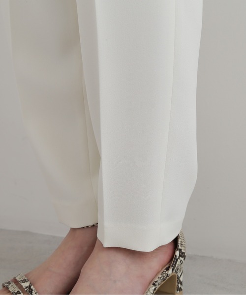 NATURAL BEAUTY BASIC（ナチュラルビューティーベーシック）の「ストレッチジョーゼットパンツ（その他パンツ・レディース・ブラック/オフホワイト/イエロー・SMALL/MEDIUM）」の10枚目の写真