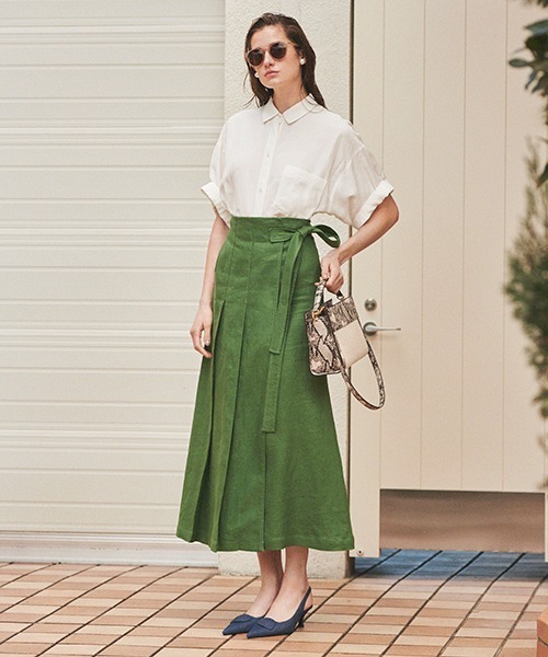 Mila Owen（ミラオーウェン）の「リネン100リーンシルエットラップ