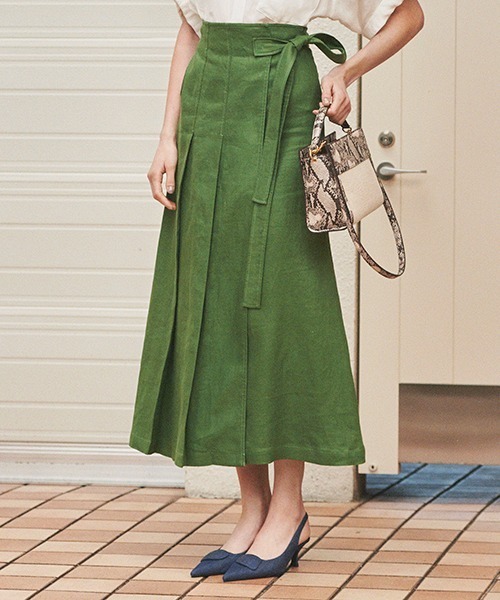 Mila Owen（ミラオーウェン）の「リネン100リーンシルエットラップ