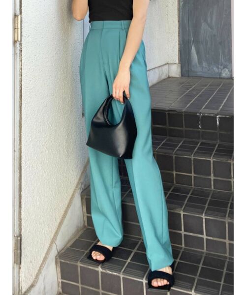 EMODA(エモダ)の「タックルーズパンツ(その他パンツ・レディース・ブラック/グレー/ブルー/その他・SMALL/MEDIUM)」の3枚目の写真