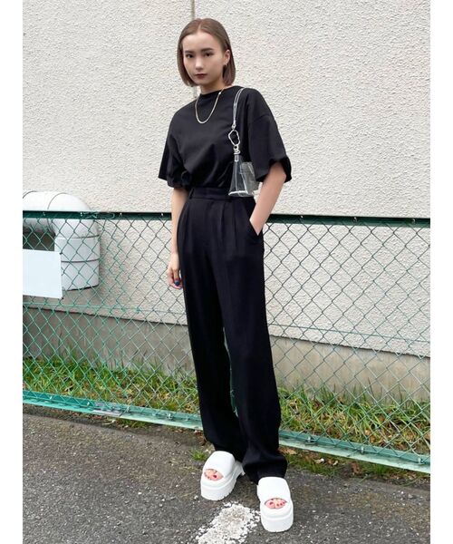 EMODA(エモダ)の「タックルーズパンツ(その他パンツ・レディース・ブラック/グレー/ブルー/その他・SMALL/MEDIUM)」の9枚目の写真