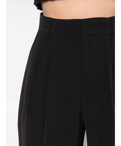 EMODA(エモダ)の「タックルーズパンツ(その他パンツ・レディース・ブラック/グレー/ブルー/その他・SMALL/MEDIUM)」の16枚目の写真