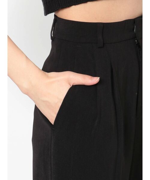 EMODA(エモダ)の「タックルーズパンツ(その他パンツ・レディース・ブラック/グレー/ブルー/その他・SMALL/MEDIUM)」の20枚目の写真